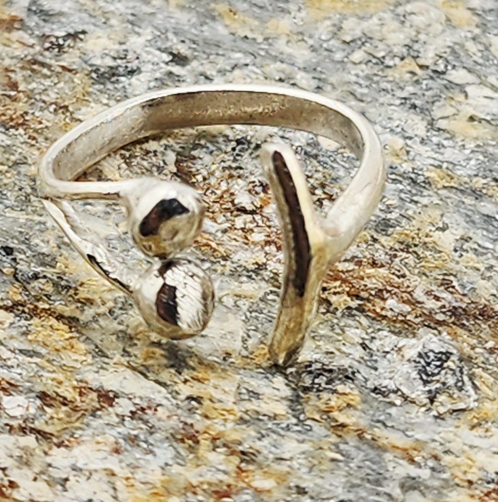 HAPPY FACE ADJUSTABLE HANDMADE RING SIZE 4 - Picture 6 of 9